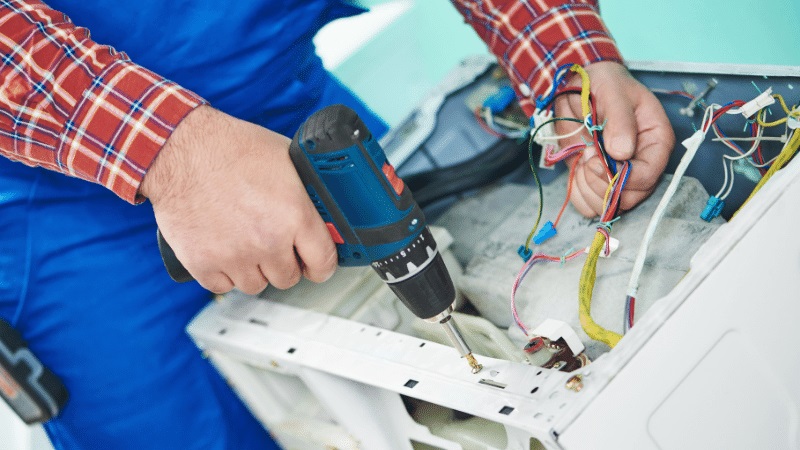 Ahmetli Hisense Hisense çamaşır makinesi kart tamiri – Su almama arızası orijinal parça ile giderildi. - Teknik servis örneği